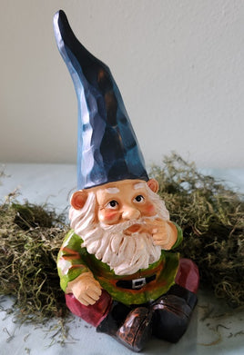 Thinking Gnome    WB9915 - Special Purchase Gnomes