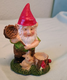 Miniaure Butterfly Catcher Gnome WB9932     - Special Purchase Gnomes